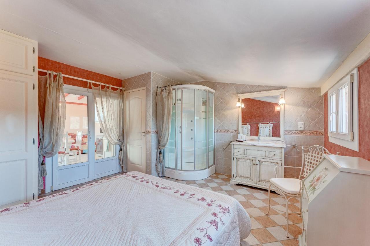 Villa Gilbert Vins-sur-Caramy Exterior photo